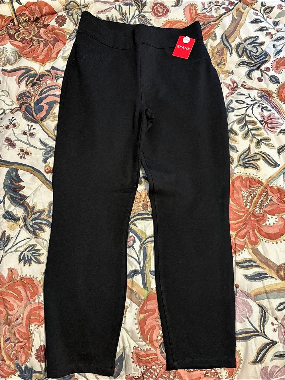 Spanx ankle 4 pocket. Black. Size Petite medium. New with tags